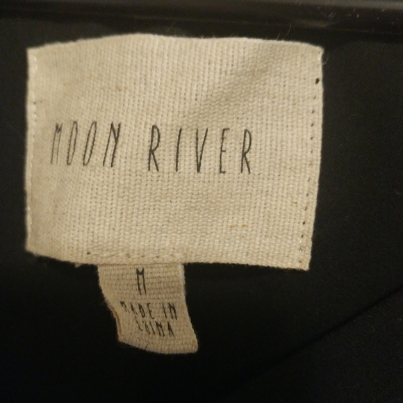 Moon River Ruffled Blouse - Picture 4 of 4